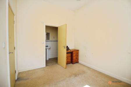 3 bedroom Semi-detached house for sale in Riseholme Close, Braunstone Town, LE3