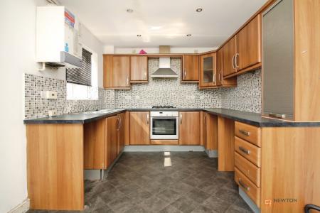 3 bedroom Semi-detached house for sale in Riseholme Close, Braunstone Town, LE3