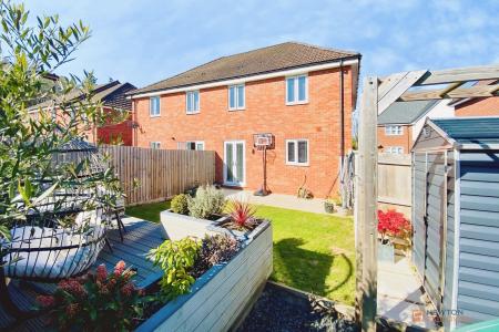 4 bedroom Semi-detached house for sale in Stephenson Drive, Ratby, LE6