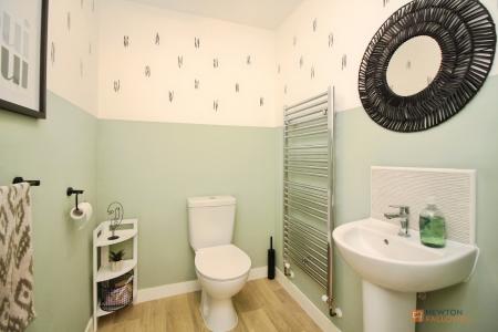 4 bedroom Semi-detached house for sale in Stephenson Drive, Ratby, LE6