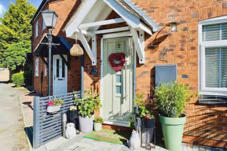 3 bedroom Semi-detached house for sale in Glebelands Road, Glebelands, Thurcaston, Leicester, LE4