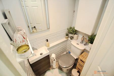 3 bedroom Semi-detached house for sale in Glebelands Road, Glebelands, Thurcaston, Leicester, LE4
