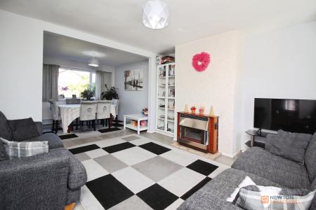 3 bedroom End of terrace house for sale in Shanklin Gardens, Leicester Forest East, LE3