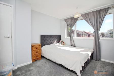 3 bedroom End of terrace house for sale in Shanklin Gardens, Leicester Forest East, LE3