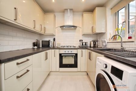 3 bedroom Semi-detached house for sale in Primrose Way, Kirby Muxloe, LE9