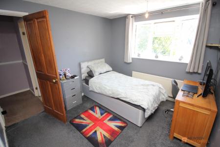 3 bedroom Detached house for sale in Ambergate Close, Broughton Astley, LE9