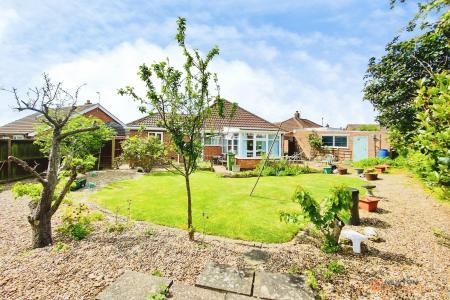 3 bedroom Detached bungalow for sale in Woodcote Road, Braunstone Town, LE3