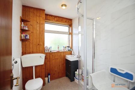 2 bedroom Terraced House for sale in Kings Walk, Leicester Forest East, LE3