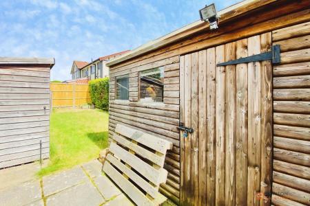 2 bedroom Terraced House for sale in Windsor Avenue, Groby, LE6