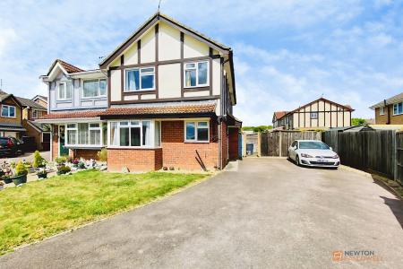 2 bedroom Terraced House for sale in Windsor Avenue, Groby, LE6
