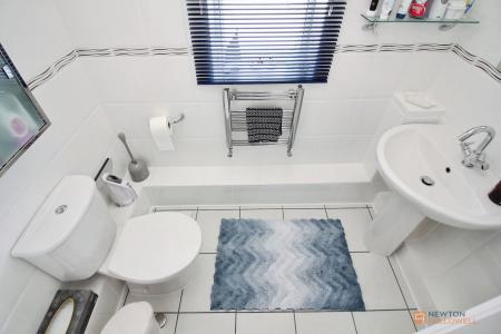 3 bedroom Semi-detached house for sale in Ferrars Court, Thorpe Astley, LE3