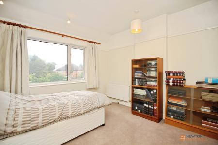 4 bedroom Semi-detached house for sale in Fairbourne Road, Braunstone Town, LE3