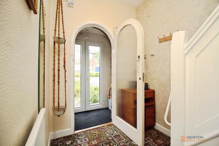 4 bedroom Semi-detached house for sale in Fairbourne Road, Braunstone Town, LE3