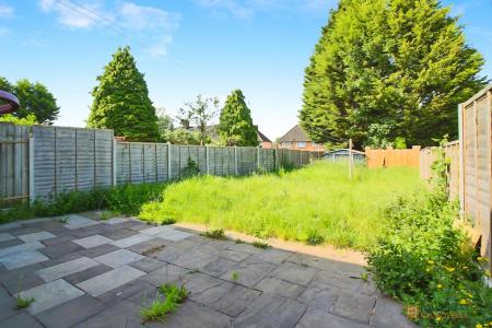 3 bedroom End of terrace house for sale in Rancliffe Crescent, Braunstone, LE3