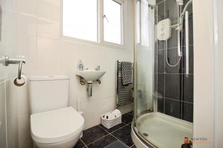 5 bedroom Detached house for sale in Station Road, Kirby Muxloe, LE9