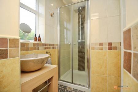 5 bedroom Detached house for sale in Station Road, Kirby Muxloe, LE9
