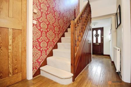 5 bedroom Detached house for sale in Station Road, Kirby Muxloe, LE9