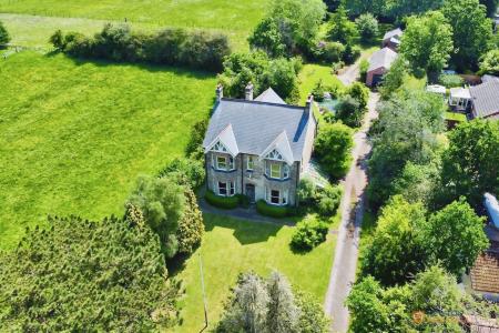 5 bedroom Detached house for sale in Kirkby Road, Barwell, LE9