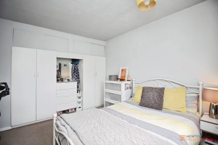 3 bedroom Semi-detached house for sale in Kingsway, Braunstone Town, LE3