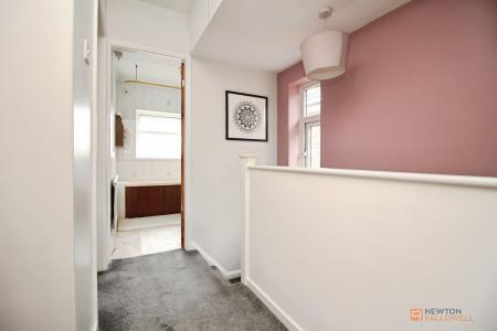 3 bedroom Semi-detached house for sale in Kingsway, Braunstone Town, LE3