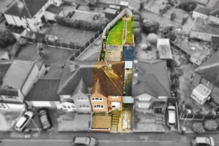3 bedroom Semi-detached house for sale in Kingsway, Braunstone Town, LE3