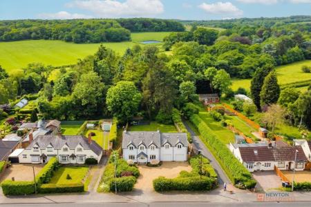 5 bedroom Detached house for sale in Markfield Road, Groby, LE6
