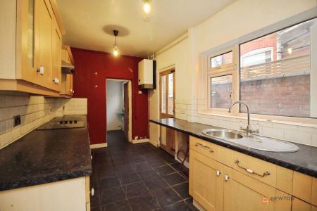 3 bedroom Terraced House for sale in Harrow Road, Leicester, LE3