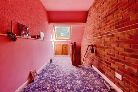3 bedroom Detached house for sale in Fairefield Crescent, Glenfield, LE3