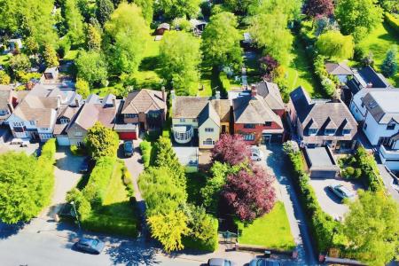 3 bedroom Detached house for sale in Fairefield Crescent, Glenfield, LE3