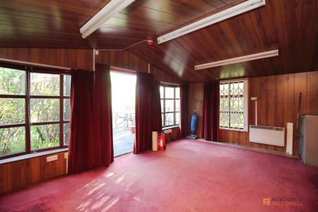 3 bedroom Detached house for sale in Fairefield Crescent, Glenfield, LE3