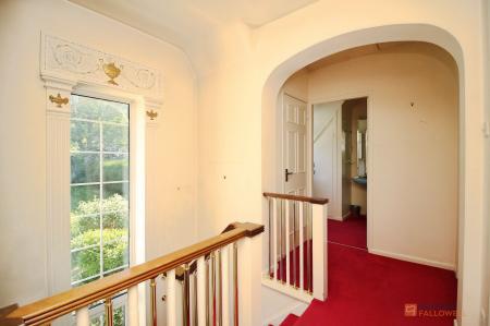 3 bedroom Detached house for sale in Fairefield Crescent, Glenfield, LE3