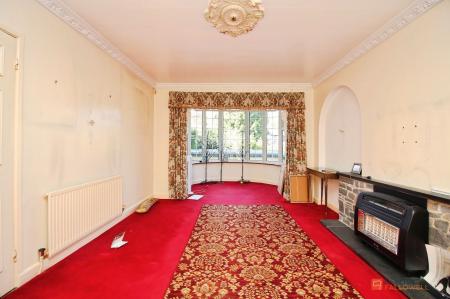3 bedroom Detached house for sale in Fairefield Crescent, Glenfield, LE3