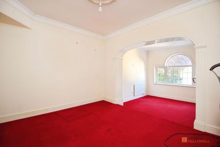3 bedroom Detached house for sale in Fairefield Crescent, Glenfield, LE3