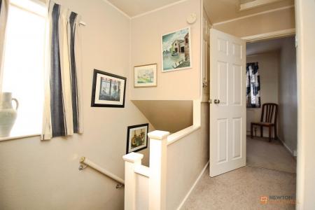 3 bedroom Semi-detached house for sale in South Avenue, Leicester Forest East, LE3