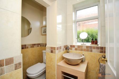 5 bedroom Detached house for sale in Station Road, Kirby Muxloe, LE9