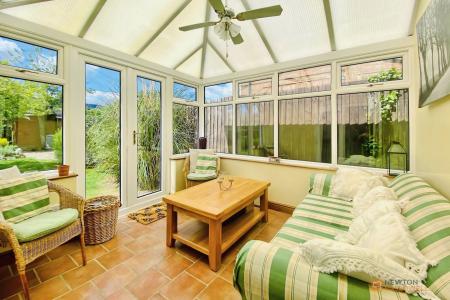 5 bedroom Detached house for sale in Station Road, Kirby Muxloe, LE9