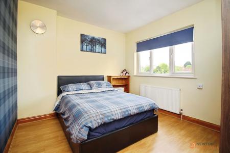 5 bedroom Detached house for sale in Station Road, Kirby Muxloe, LE9