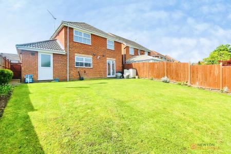 4 bedroom Detached house for sale in Jewsbury Way, Braunstone, LE3