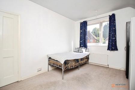 3 bedroom End of terrace house for sale in Rancliffe Crescent, Leicester, LE3