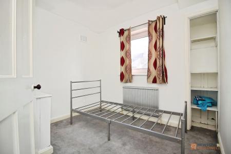 3 bedroom End of terrace house for sale in Rancliffe Crescent, Leicester, LE3