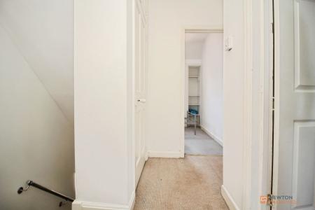 3 bedroom End of terrace house for sale in Rancliffe Crescent, Leicester, LE3