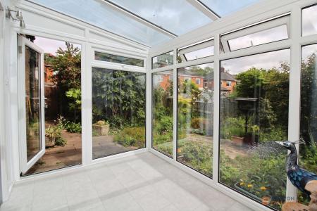4 bedroom Semi-detached house for sale in Fairbourne Road, Leicester, LE3