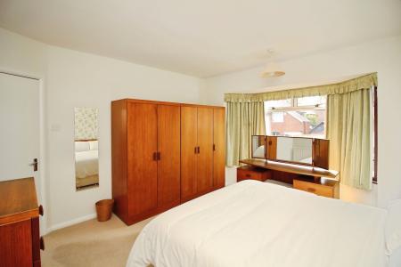 4 bedroom Semi-detached house for sale in Hilders Road, Leicester, LE3
