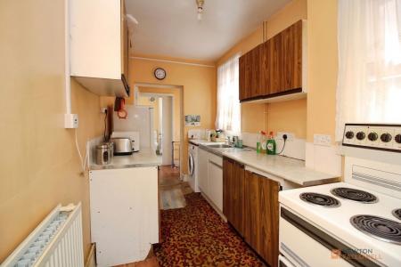 2 bedroom Terraced House for sale in Wilberforce Road, Leicester, LE3