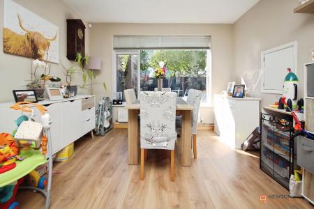 3 bedroom Semi-detached house for sale in Arnolds Crescent, Newbold Verdon, LE9
