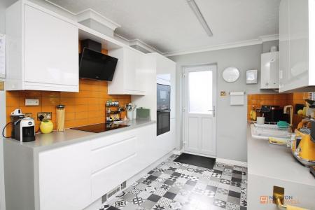 3 bedroom Semi-detached house for sale in Ferrars Court, Braunstone, LE3