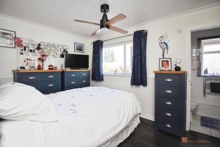 3 bedroom Semi-detached house for sale in Ferrars Court, Braunstone, LE3