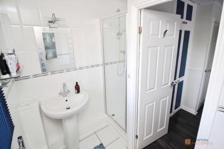 3 bedroom Semi-detached house for sale in Ferrars Court, Braunstone, LE3