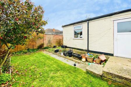 3 bedroom Semi-detached house for sale in Edith Avenue, Leicester, LE3
