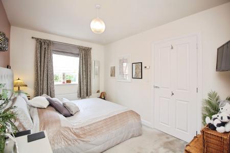 2 bedroom Detached bungalow for sale in Shiel Road, Lubbesthorpe, LE19